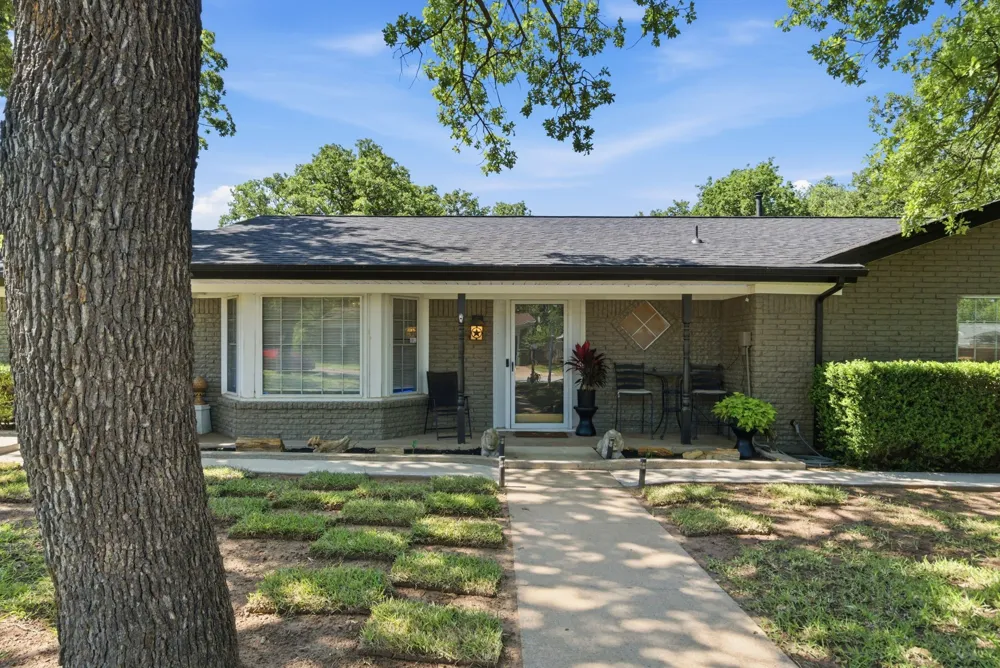 1001 NW 11th Street Mineral Wells, TX 76067