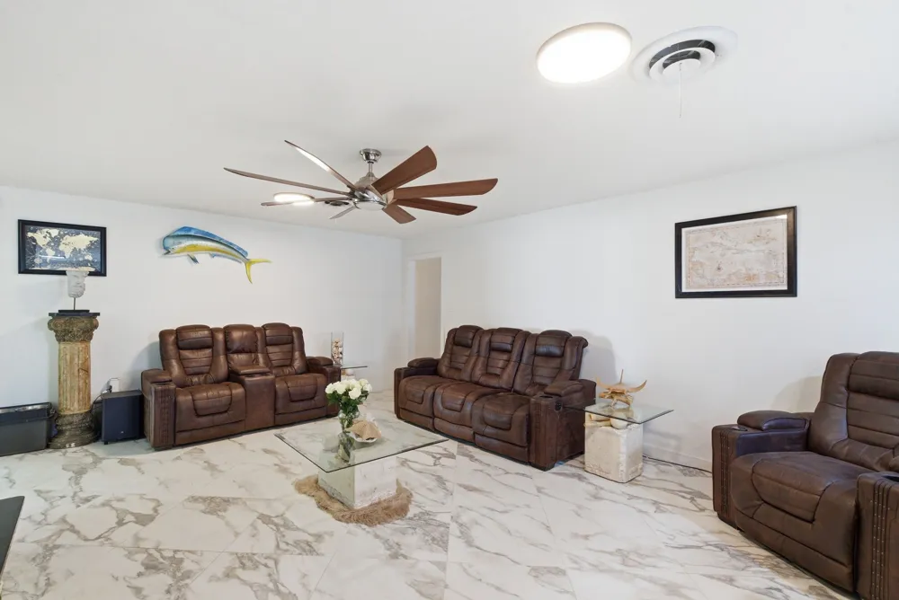 1001 NW 11th Street Mineral Wells, TX 76067