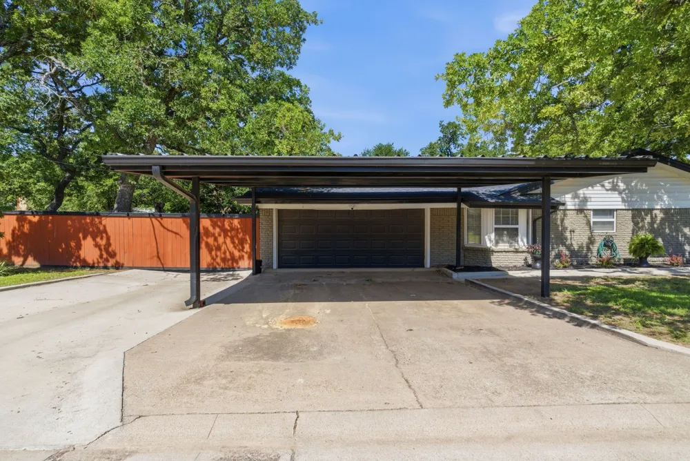 1001 NW 11th Street Mineral Wells, TX 76067