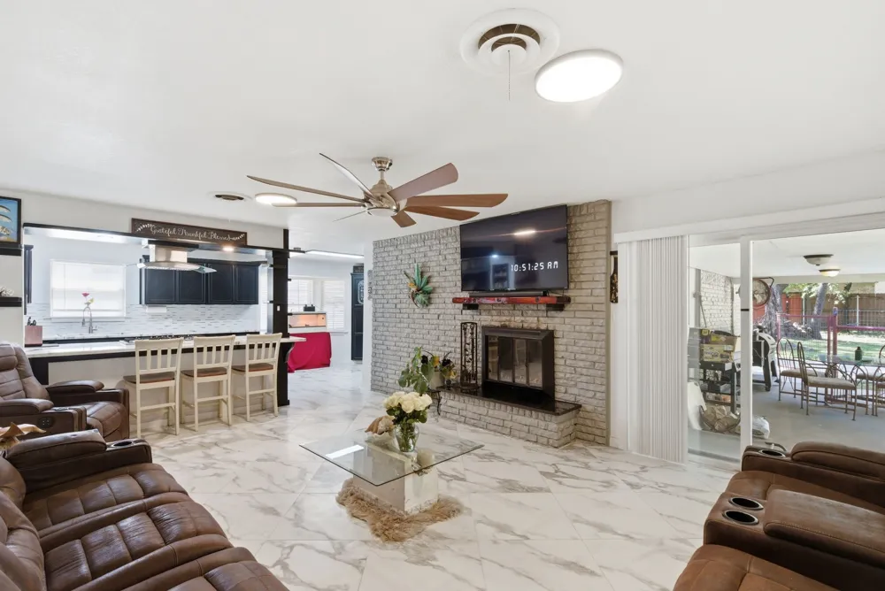 1001 NW 11th Street Mineral Wells, TX 76067