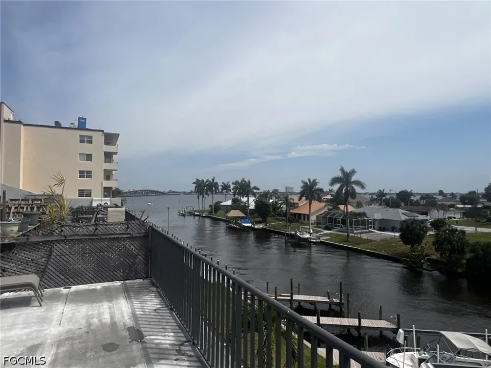 Cape Coral Parkway E #107 Cape Coral, FL 33904