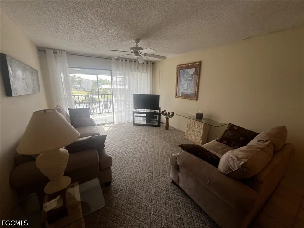 Cape Coral Parkway E #107 Cape Coral, FL 33904