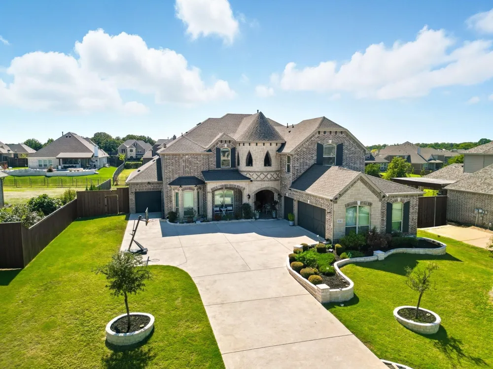 116 Thoroughbred Drive Hickory Creek, TX 75065