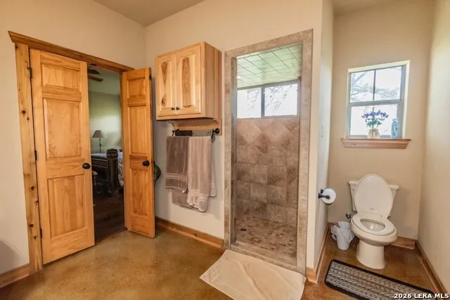 2657 West Sabinal Road Utopia, TX 78884