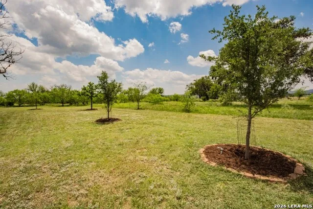 2657 West Sabinal Road Utopia, TX 78884