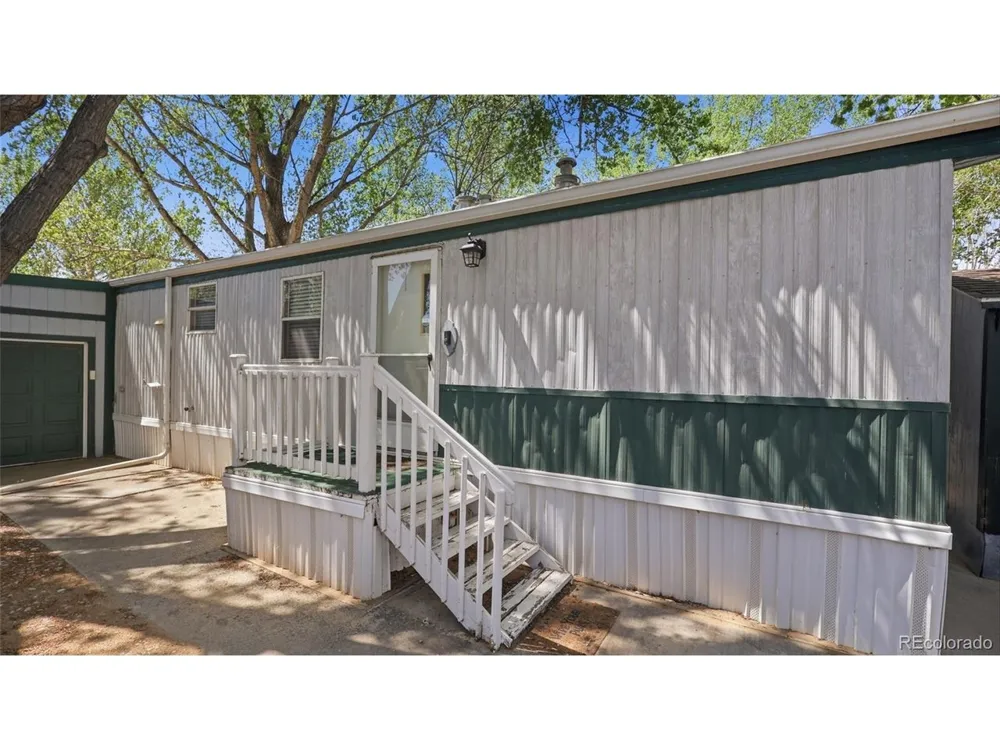 256 Navajo Road Weldona, CO 80653