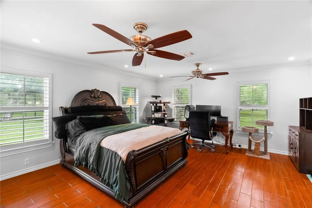 4662 County Road 2221 Odem, TX 78370