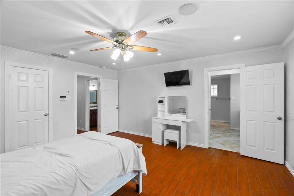 4662 County Road 2221 Odem, TX 78370