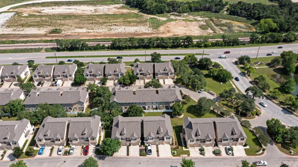 700 Mandarin Flyway #2004 Cedar Park, TX 78613