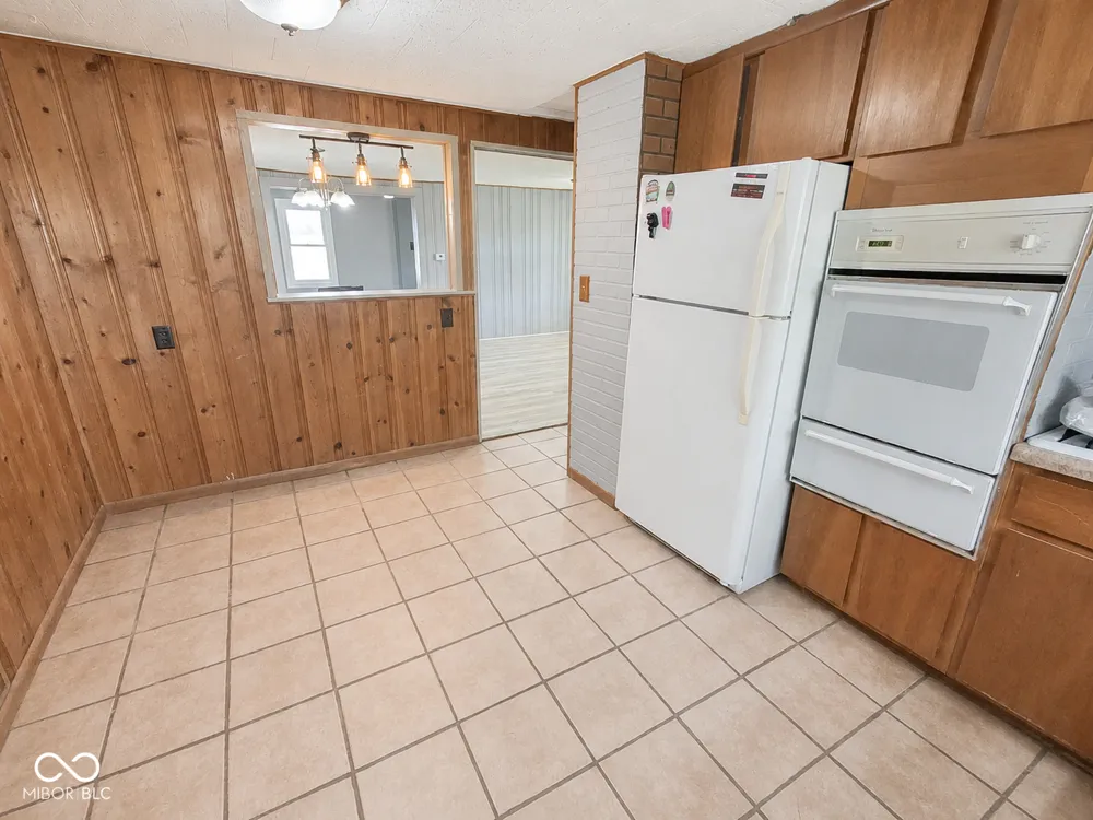 1878 W Lake Hideaway Road Kingman, IN 47952