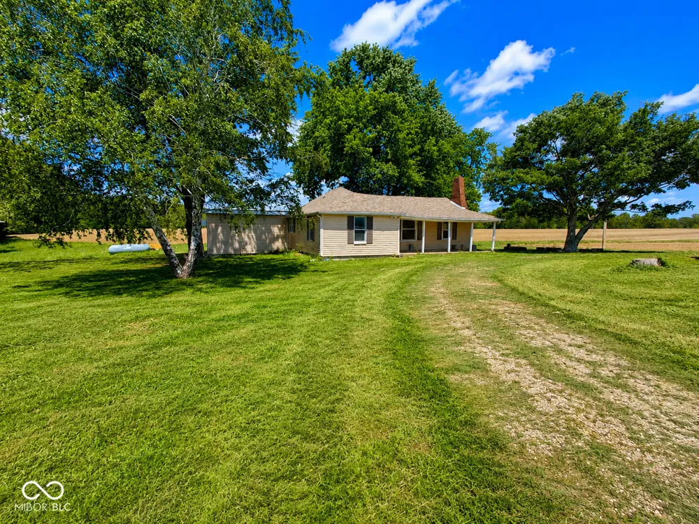 1878 W Lake Hideaway Road Kingman, IN 47952