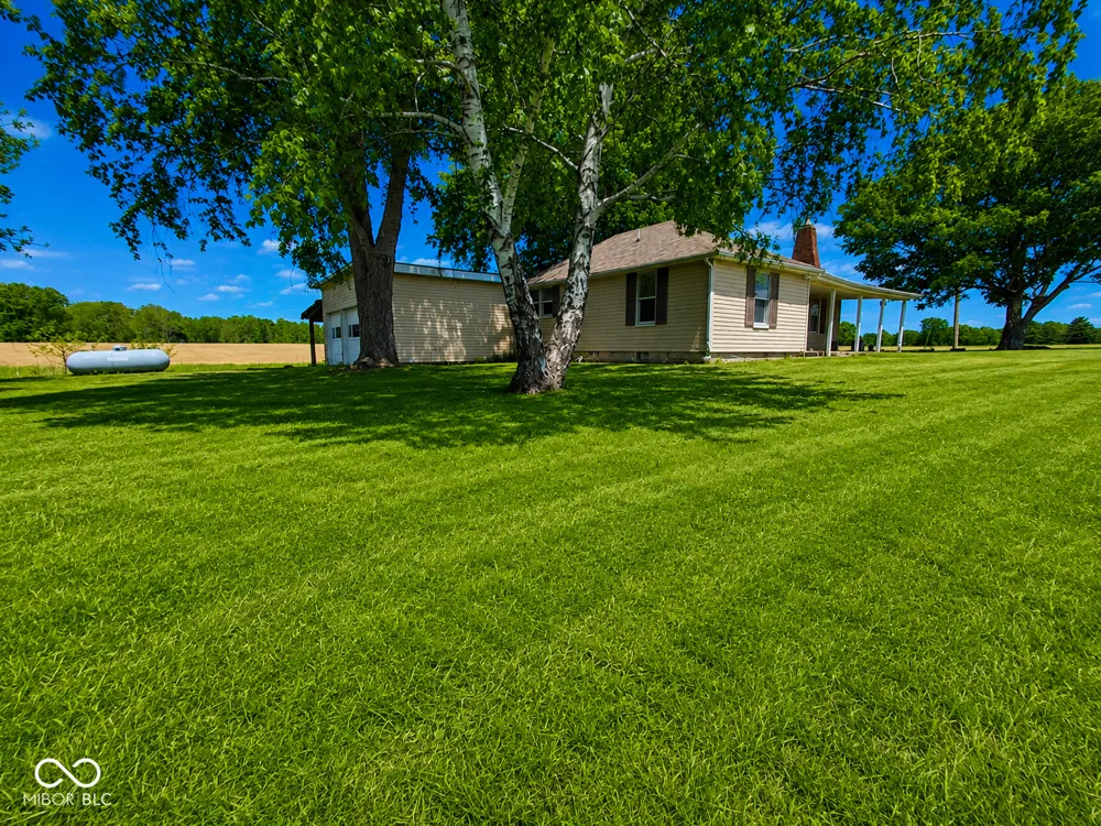 1878 W Lake Hideaway Road Kingman, IN 47952