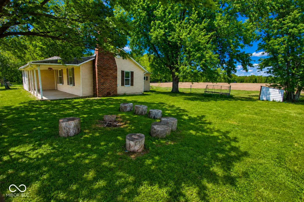 1878 W Lake Hideaway Road Kingman, IN 47952