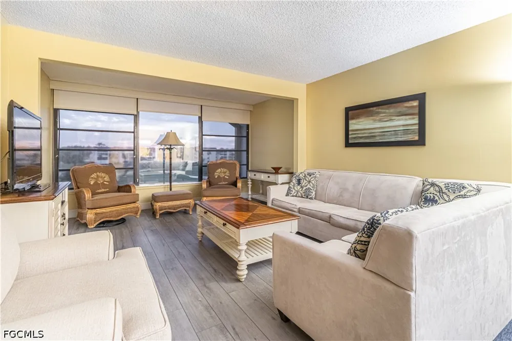 Pebble Beach Drive #315 Fort Myers, FL 33907