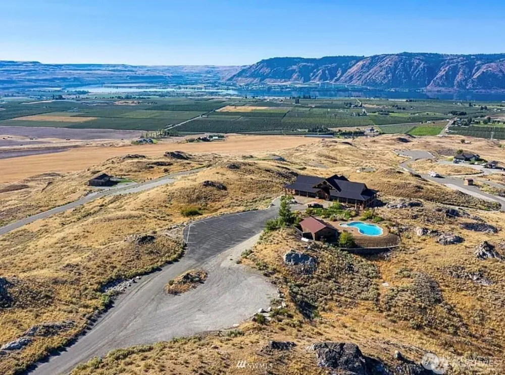 13 Little Spur Lane Brewster, WA 98812