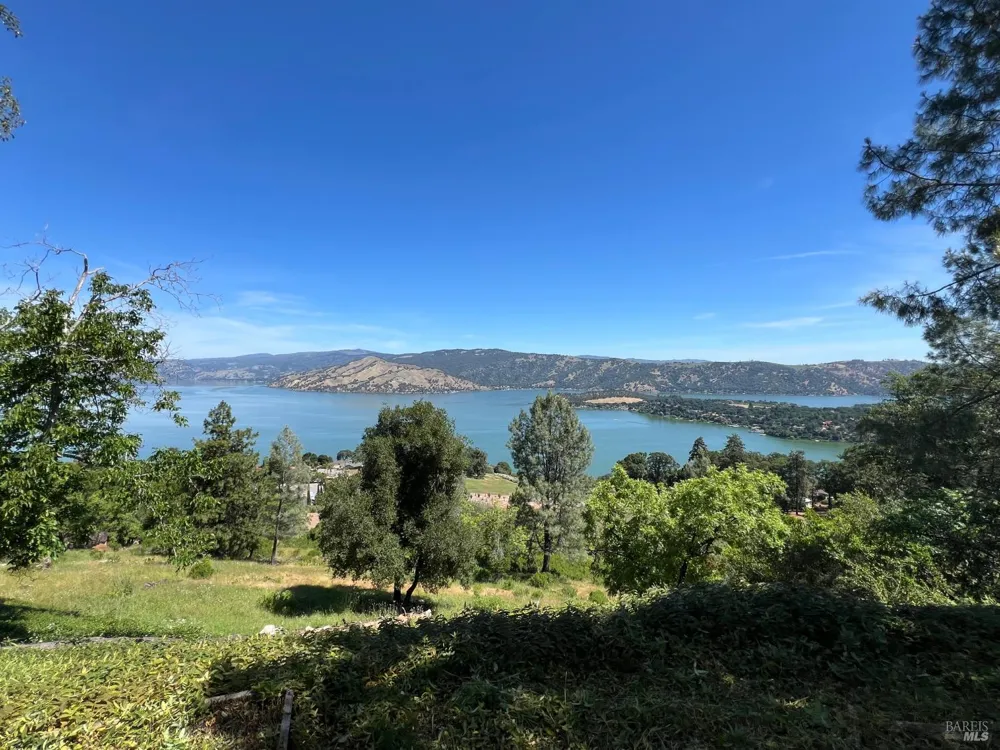 3057 Riviera Heights Drive Kelseyville, CA 95451