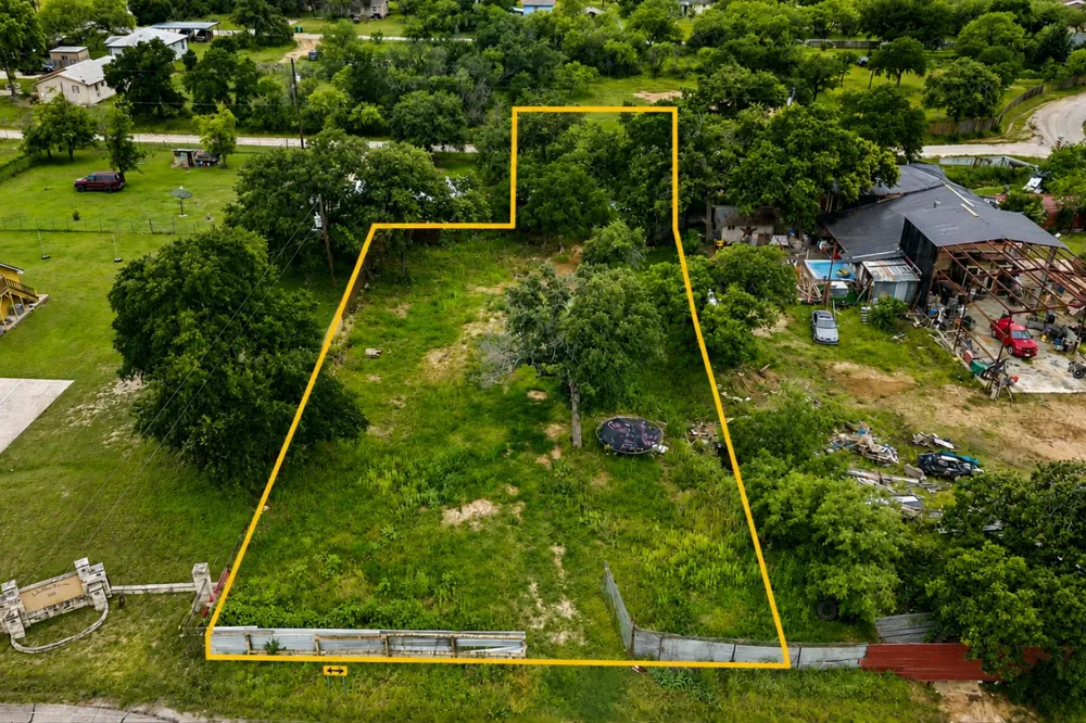 Kingsoak Drive Marble Falls, TX 78654
