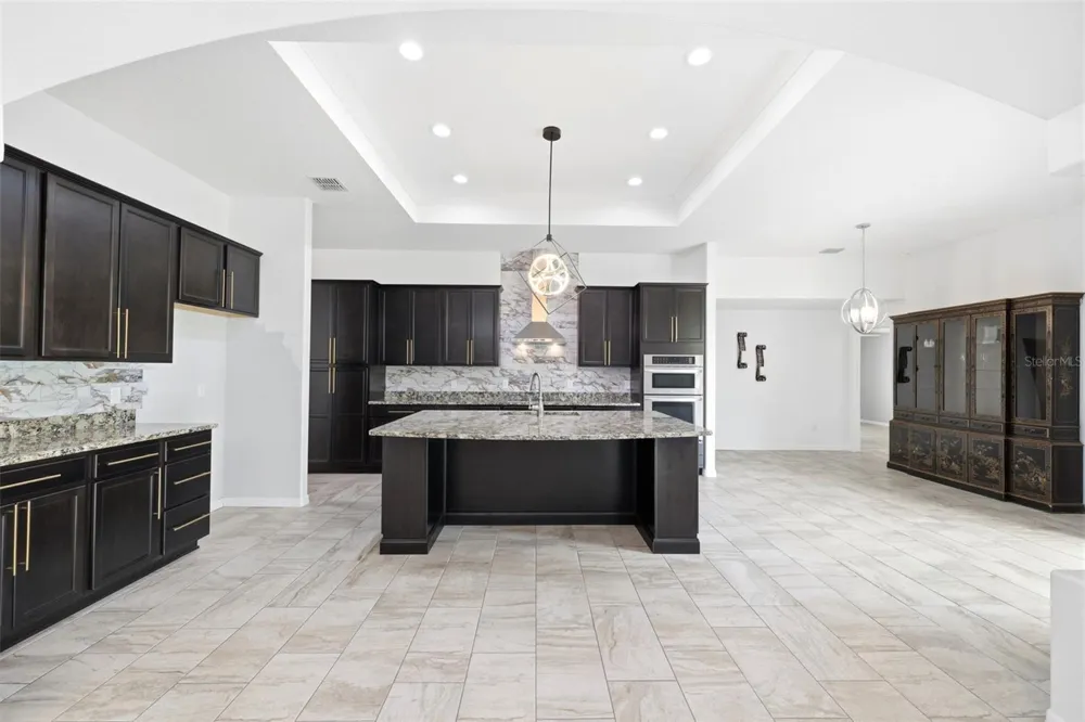 18043 PALMDALE ROAD Weeki Wachee, FL 34614