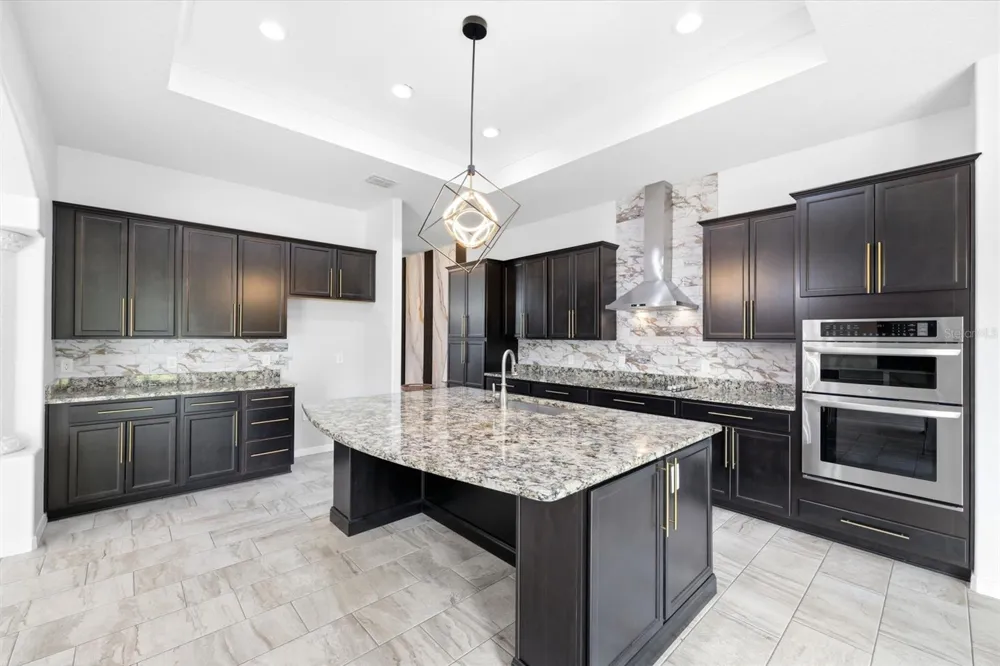 18043 PALMDALE ROAD Weeki Wachee, FL 34614