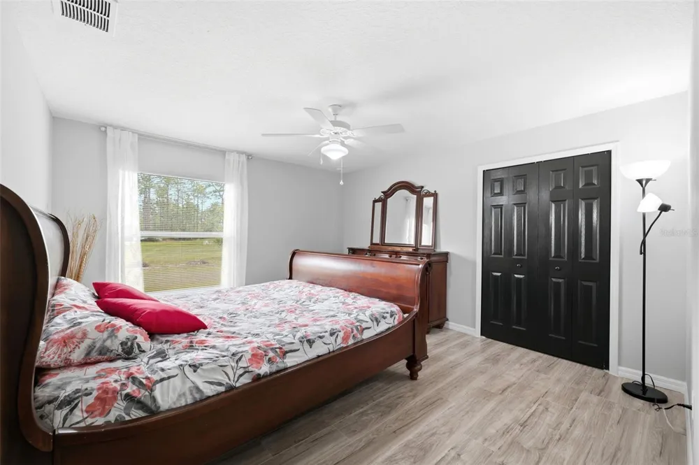 18043 PALMDALE ROAD Weeki Wachee, FL 34614