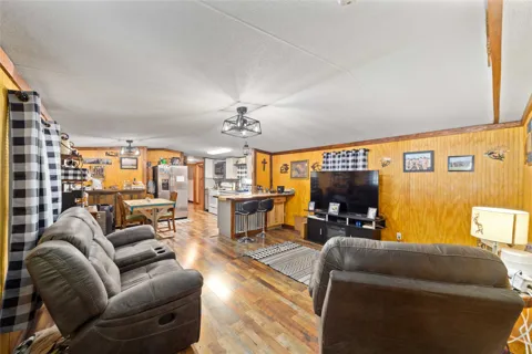 4991 Thunderbird Drive