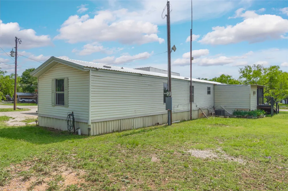 4991 Thunderbird Drive May, TX 76857