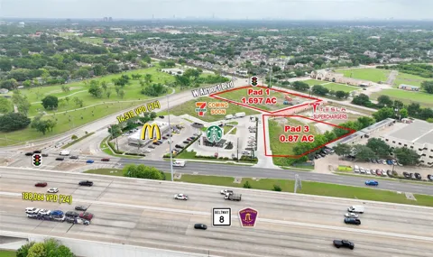 3 W Airport Boulevard