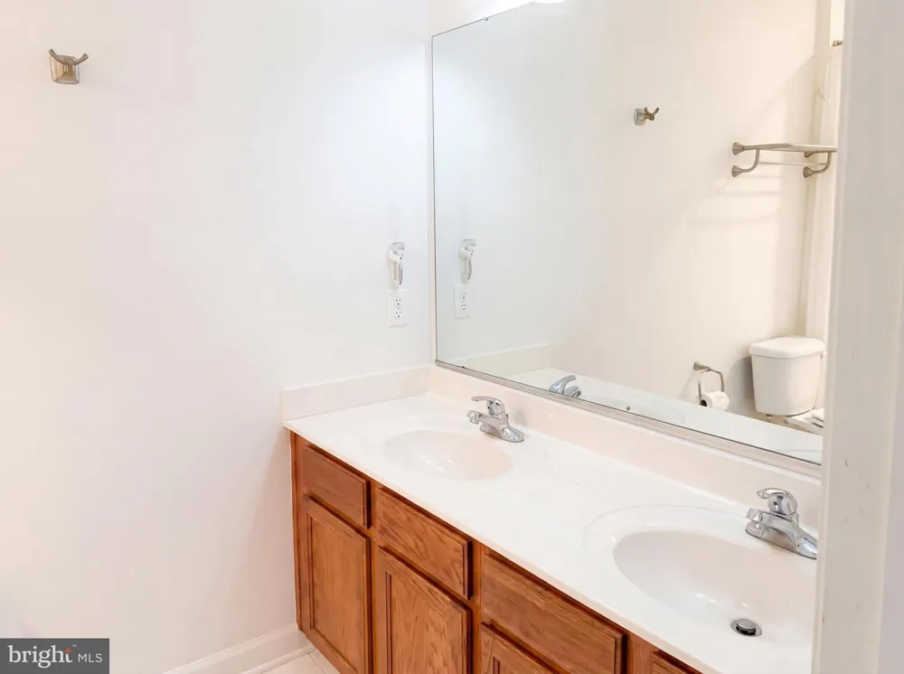 160 ADEN DRIVE Strasburg, VA 22657