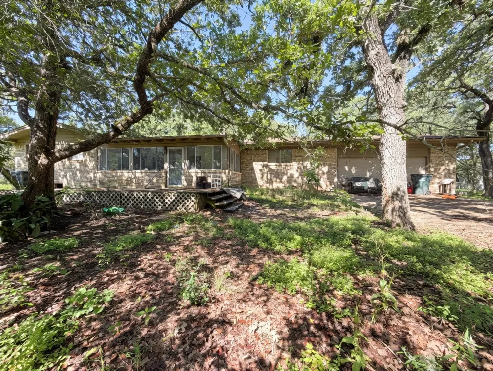 9262 Highway 77 Lexington, TX 78947