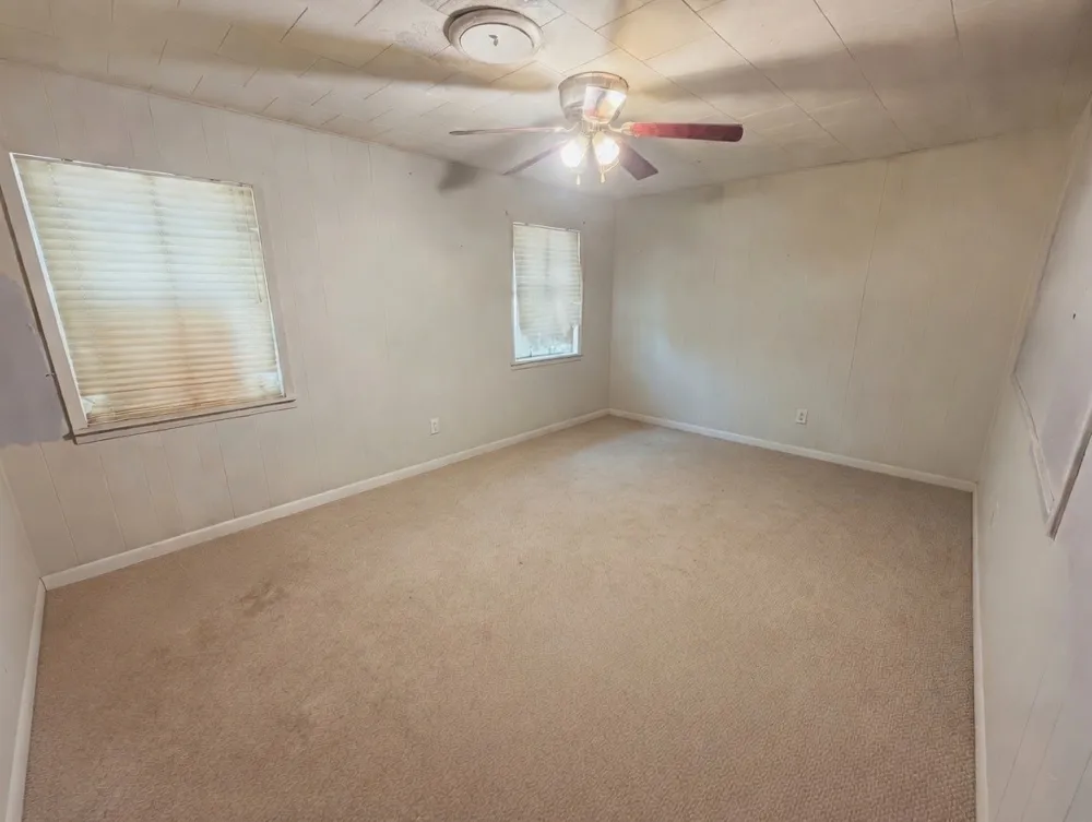 9262 Highway 77 Lexington, TX 78947