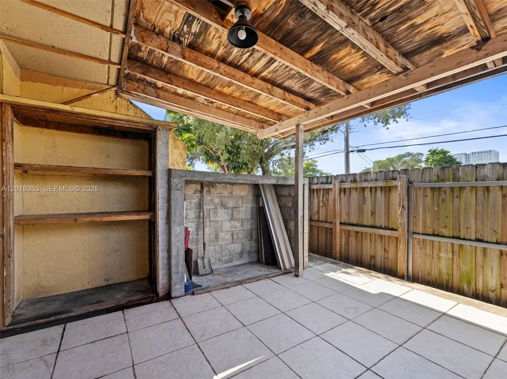 100 SW 110th Ave #142 Sweetwater, FL 33174
