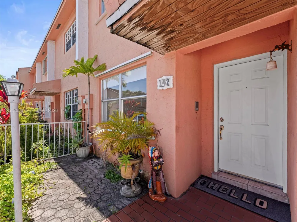 100 SW 110th Ave #142 Sweetwater, FL 33174