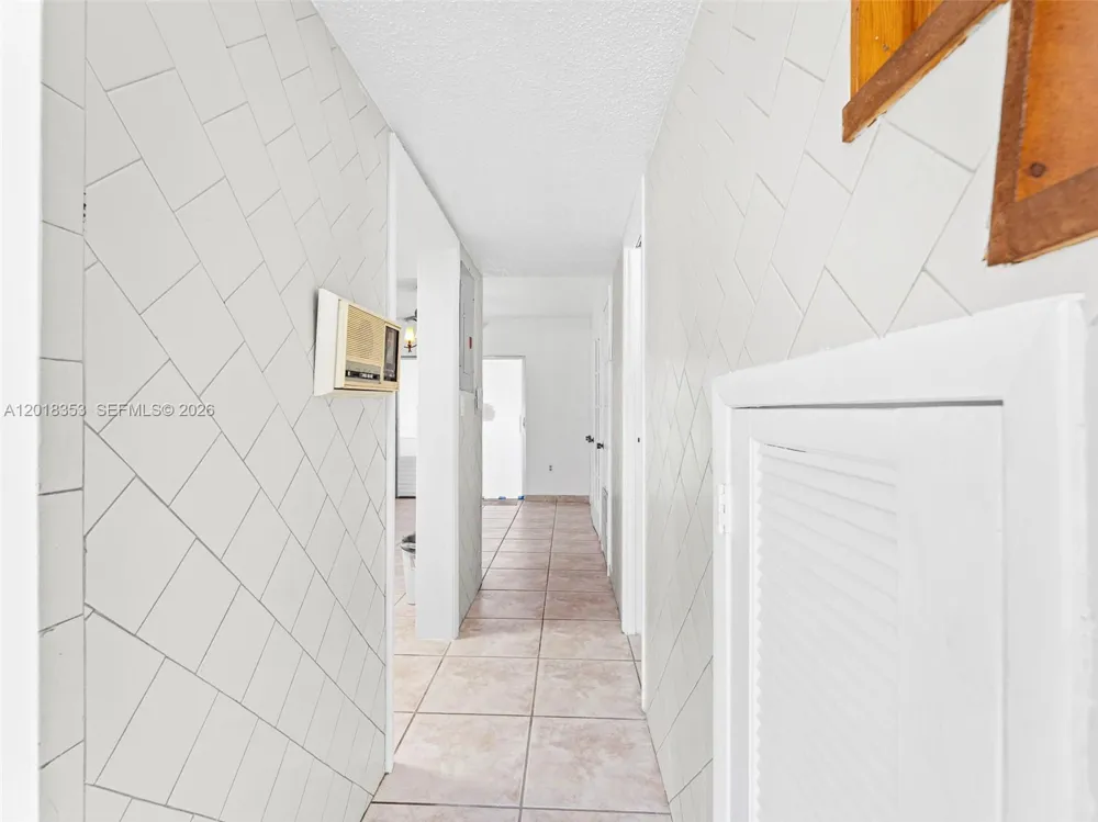 100 SW 110th Ave #142 Sweetwater, FL 33174