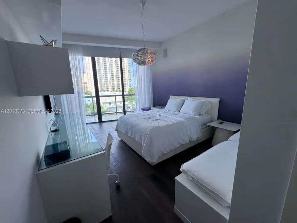 3250 NE 188th St #408 Aventura, FL 33180