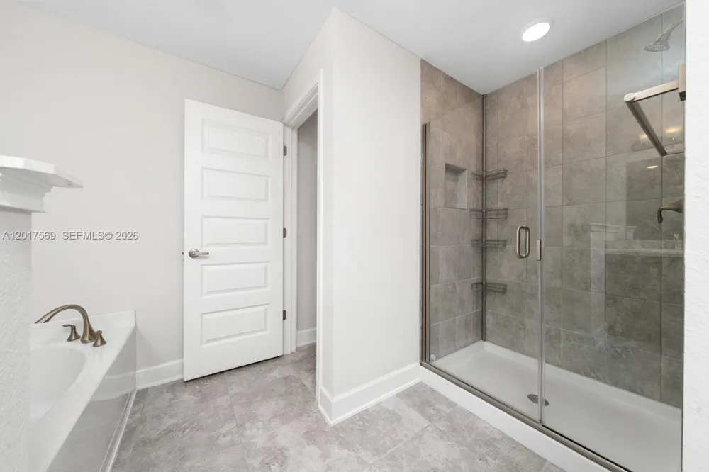 1053 Citrus Landings Blvd #1053 Davenport, FL 33837