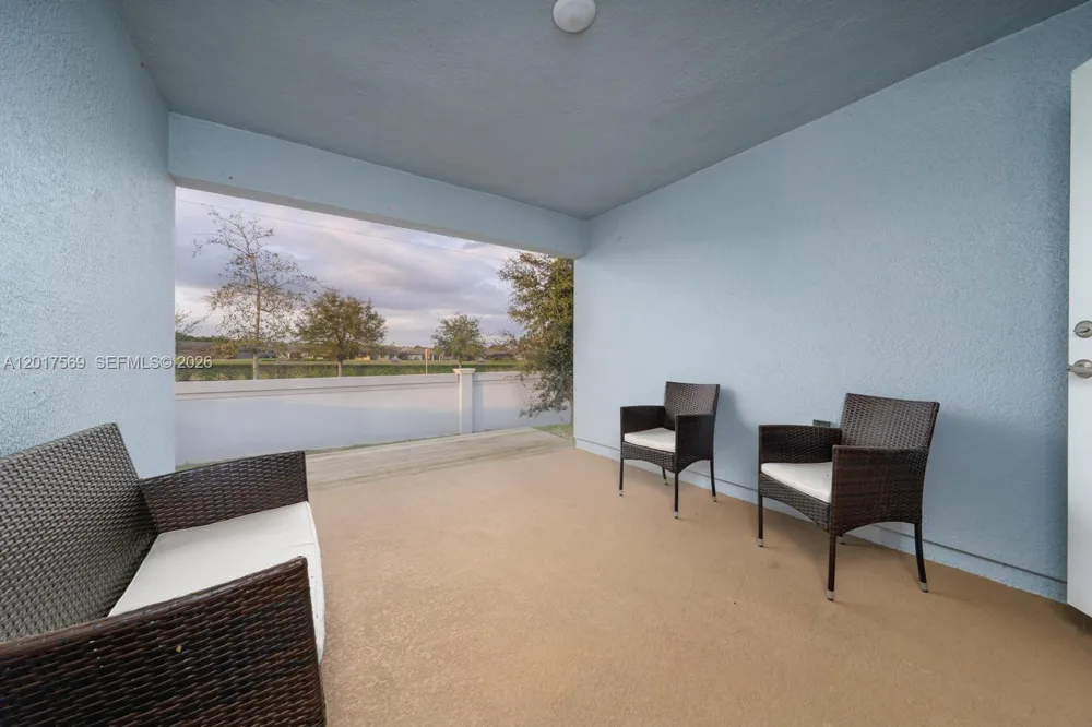 1053 Citrus Landings Blvd #1053 Davenport, FL 33837