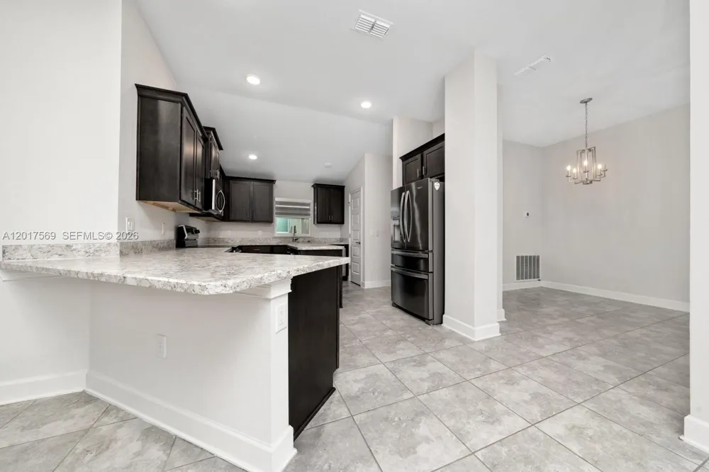 1053 Citrus Landings Blvd #1053 Davenport, FL 33837