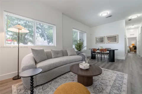 44 NW 10th Ave #2