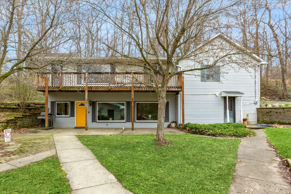 5901 Carmody Road Coloma Charter Township, MI 49038