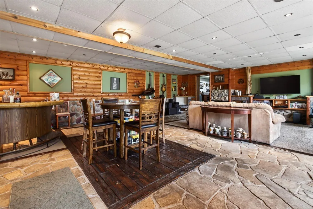 5901 Carmody Road Coloma Charter Township, MI 49038