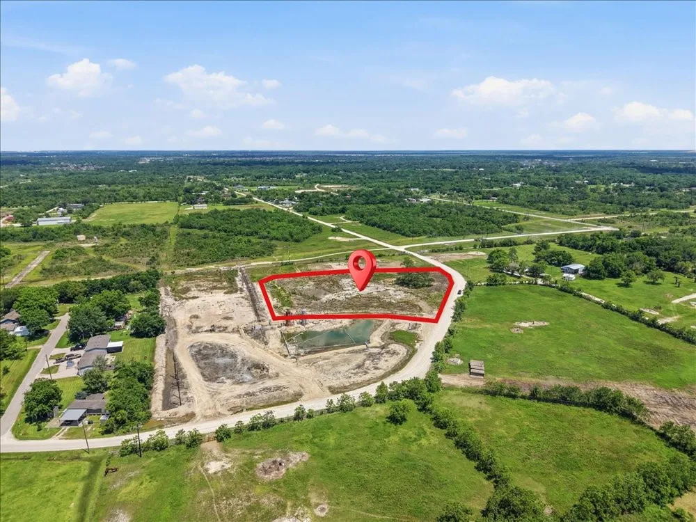 349 Choate Road Alvin, TX 77511