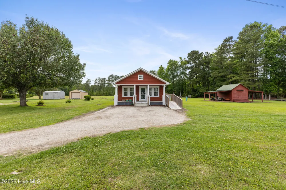 18791 Us Hwy 421 Willard, NC 28478