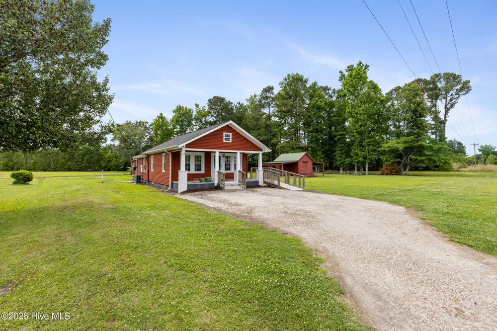 18791 Us Hwy 421 Willard, NC 28478