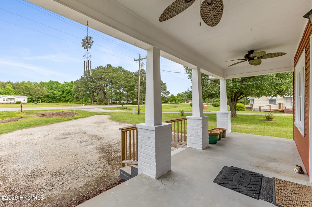 18791 Us Hwy 421 Willard, NC 28478