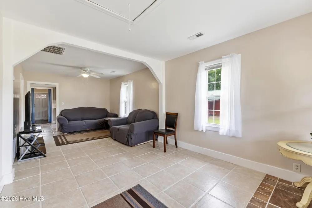 18791 Us Hwy 421 Willard, NC 28478