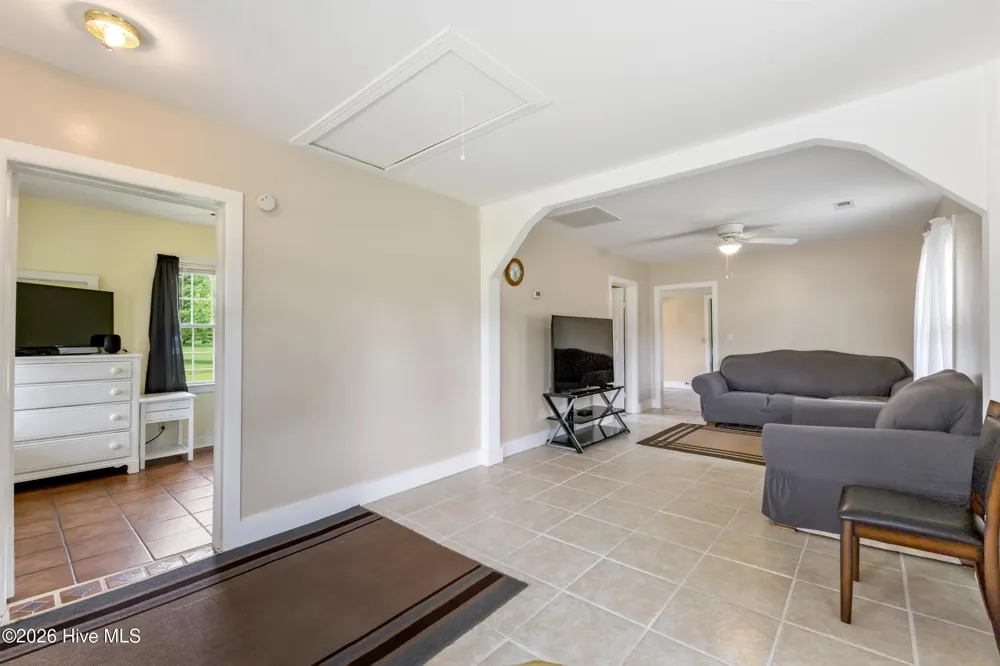 18791 Us Hwy 421 Willard, NC 28478
