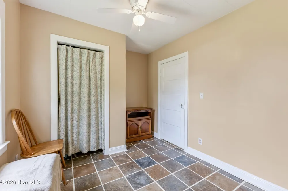 18791 Us Hwy 421 Willard, NC 28478