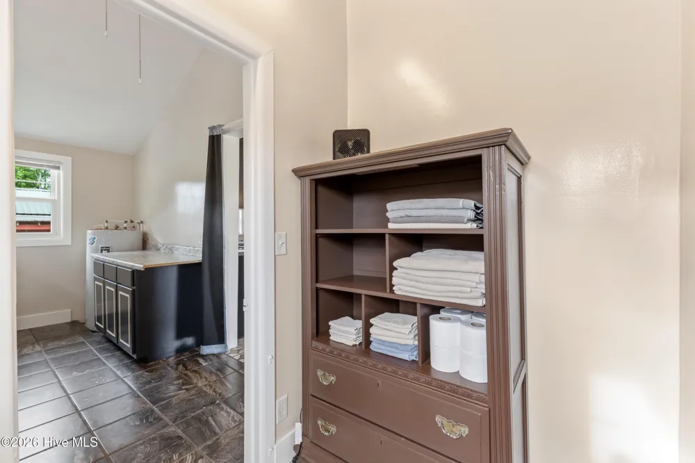 18791 Us Hwy 421 Willard, NC 28478