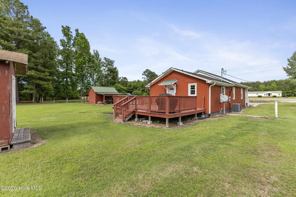 18791 Us Hwy 421 Willard, NC 28478