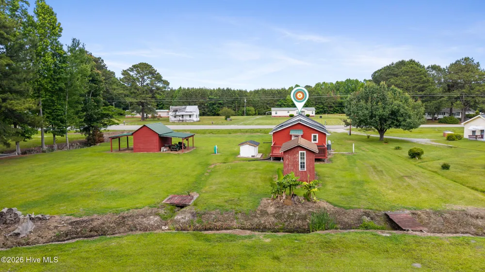 18791 Us Hwy 421 Willard, NC 28478